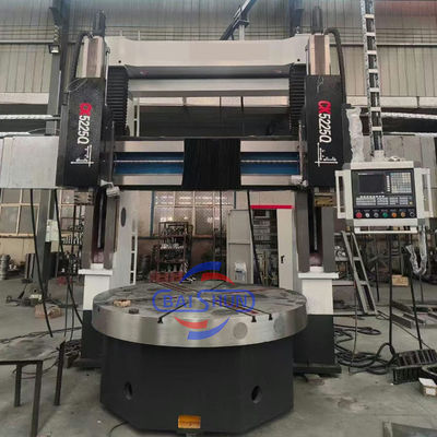 Chiếc máy quay cao độ chính xác thẳng đứng quay CNC cho công nghiệp kim loại