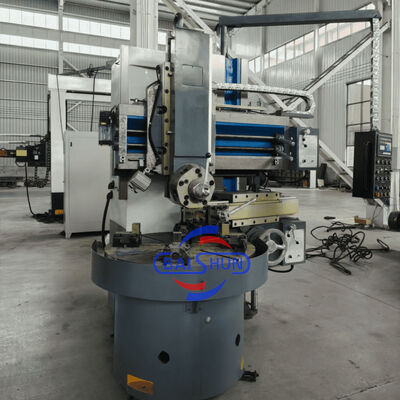 Máy tiện đứng mâm cặp thủ công một cột C5116 với chiều dài tiện tối đa 1600 mm, khả năng tải 5 tấn và động cơ trục chính 30kw